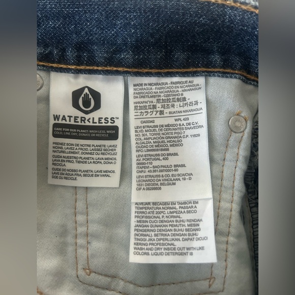 NWT Men’s Levi’s 505 Regular Denim Shorts, Size 32, Medium Blue Colour - Picture 10 of 11